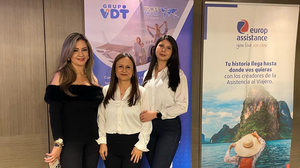 Pilar Zapata, directora comercial; Zoraida Bulla, ejecutiva comercial para Bogotá, alrededores y Boyacá; y Gabriela Durán, ejecutiva comercial de Grupo VDT.