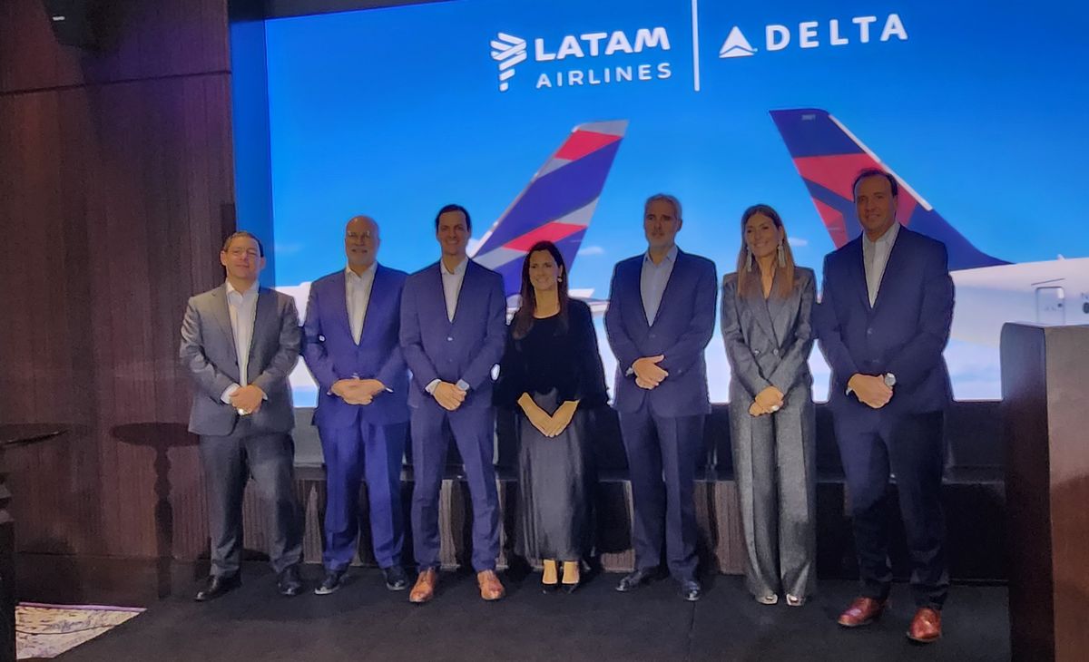 Ejecutivos de Delta y Latam celebraron la autorización del joint venture en Argentina.