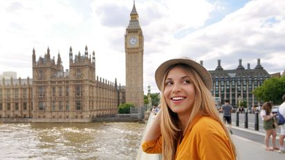 Viajar por el Reino Unido es adentrarse en un universo de castillos, paisajes de película y ciudades vibrantes llenas de historia.