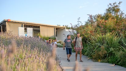 Verano en la Costa Atlántica: conocé este balneario que invita a disfrutar de una temporada cargada de actividades para todos los gustos y edades.