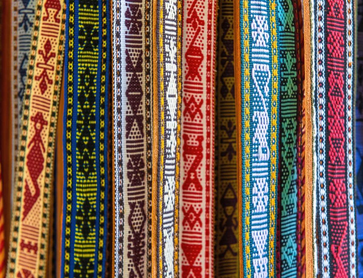 Visita un taller de telar de cintura en las cercanías de Huatulco.