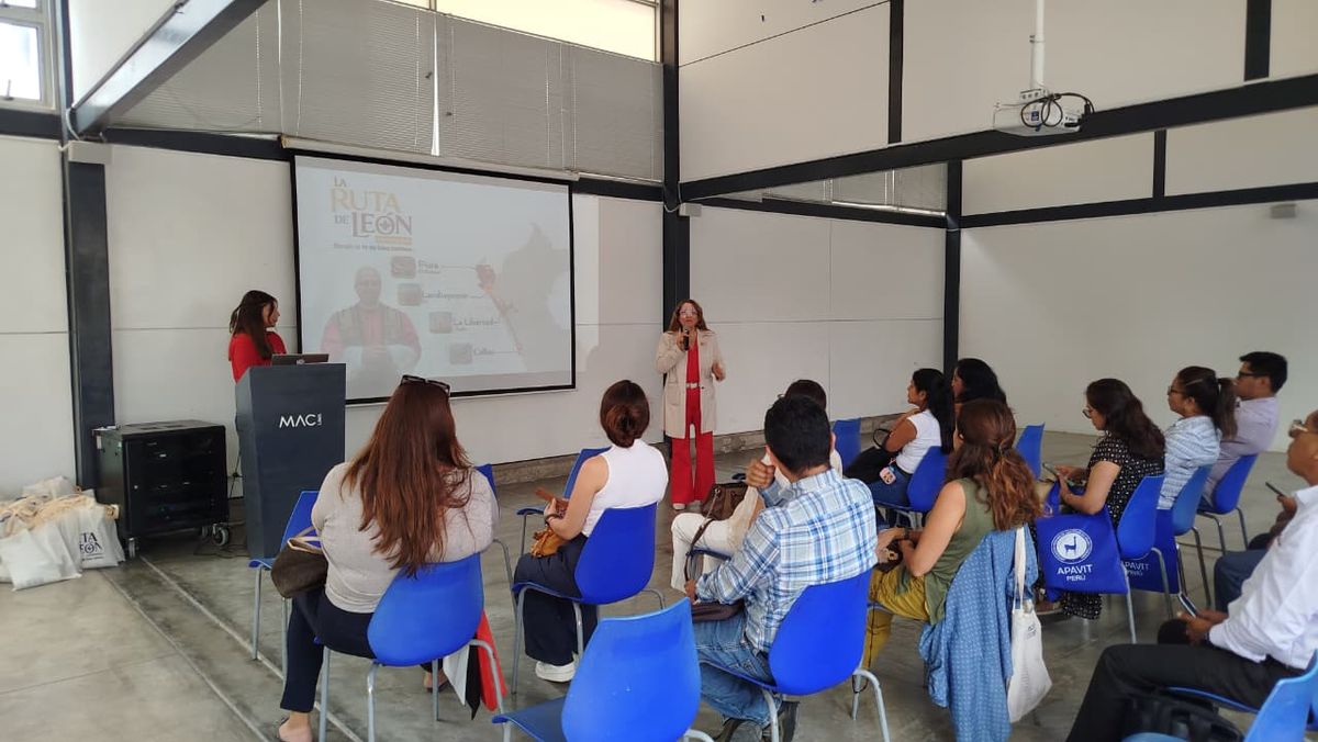 La "ruta del Papa Le&oacute;n XIV", fue una de las capacitaciones que se dieron en la Fiavit 2026.