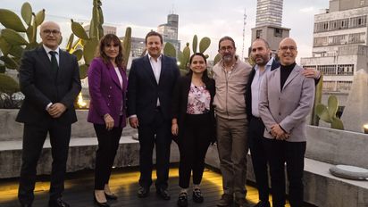 Al evento de Pe-Tra Operadora asistieron Ángel López, jefe de ventas de Tra-Bax; Cecilia Cruz, gerente de ventas de City Express; Roberto Trauwitz, director general de Pe-tra; Dulce García y Pedro Berruecos, representantes de Arizona; Carlos Granados, ejecutivo de cuenta de Royal Caribbean y José Ramírez, representante de St. Pete Clearwater.