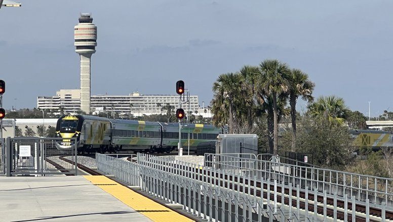 Princess Cruises y Brightline han unido fuerzas para presentar el innovador programa Rail & Sail, ofreciendo un viaje con comodidad y transportando a los pasajeros a su puerto base en poco tiempo.
