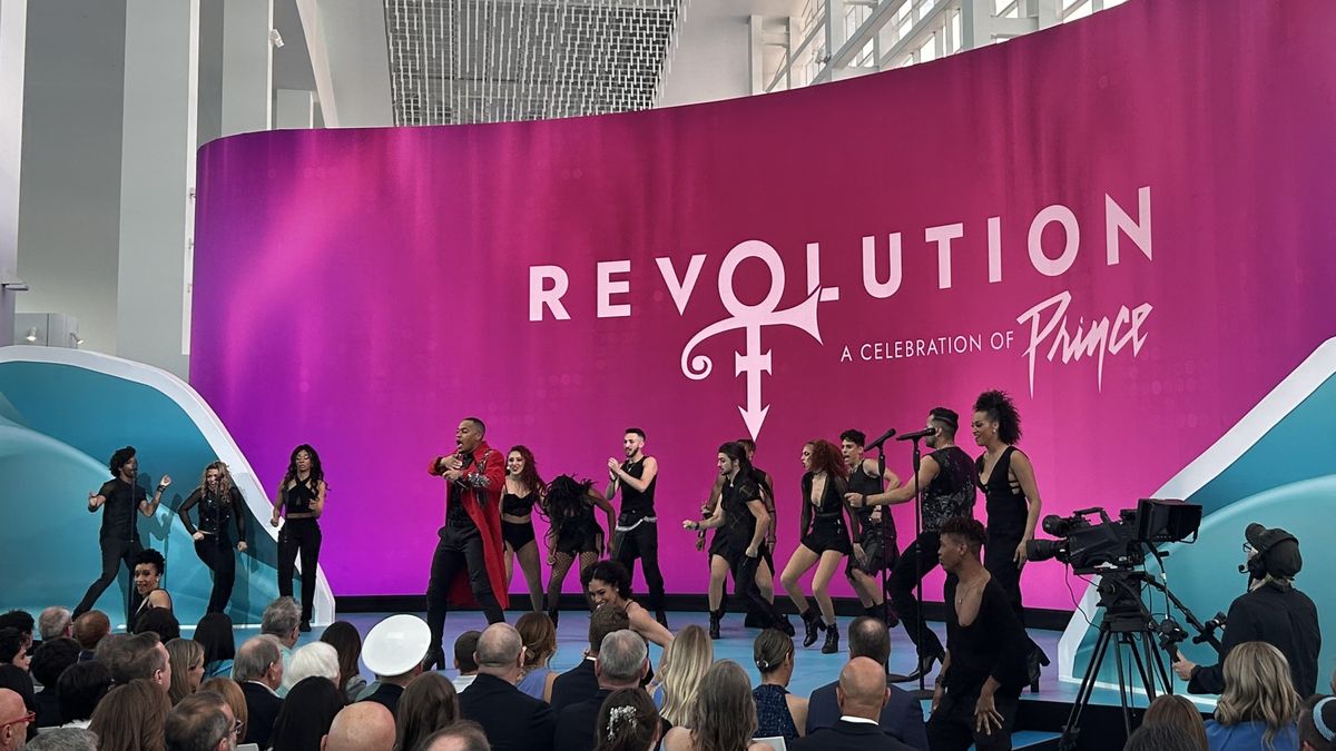 Adelanto del nuevo musical de NCL dedicado a Prince.