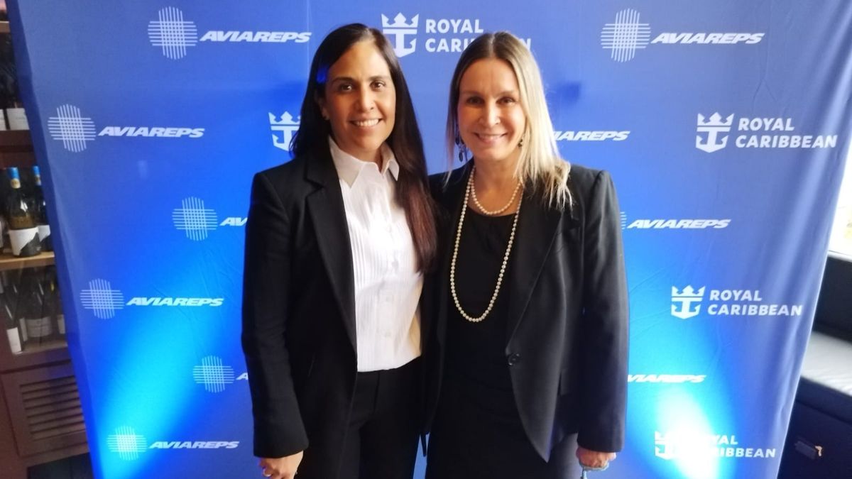 Itzel Valdés, vicepresidenta asociada de Royal Caribbean International para Latinoamérica; junto a Claudia Gamboa, Trade & Tourism Manager de Aviareps.  