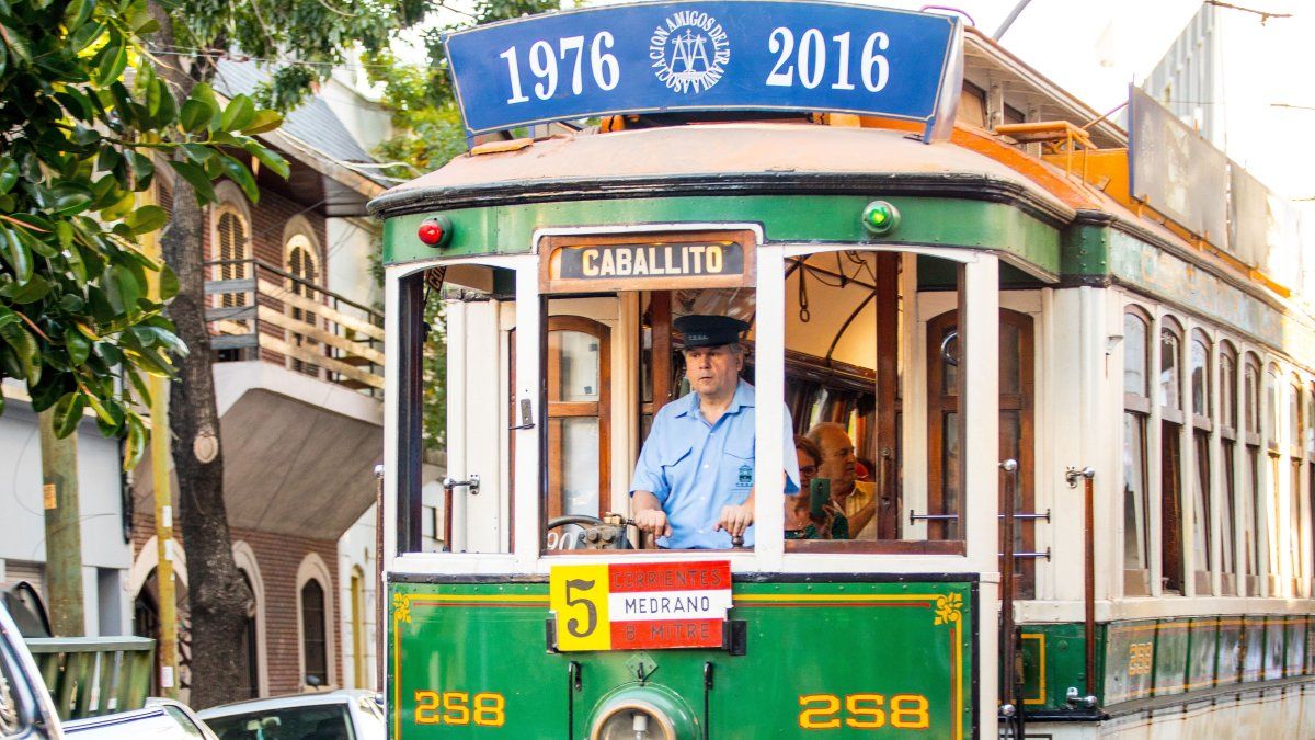 Fin de semana en Buenos Aires: el Tranv&iacute;a Hist&oacute;rico de Buenos Aires invita a dar un paseo por el barrio de Caballito completamente gratis.
