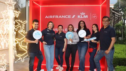 Equipo de Air France y KLM en Colombia en el marco de Vive la Experiencia 2024.