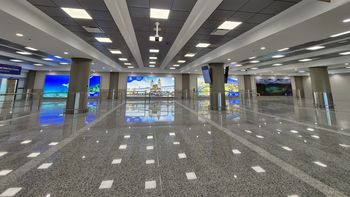 Aeropuerto Internacional Mariscal Sucre de Quito amplió zona de arribos internacionales.