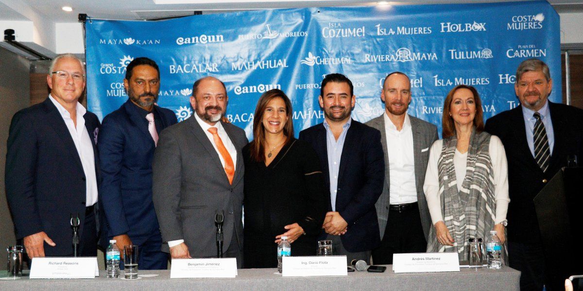 Integrantes del CPTQ durante la presentación en Ciudad de México.
