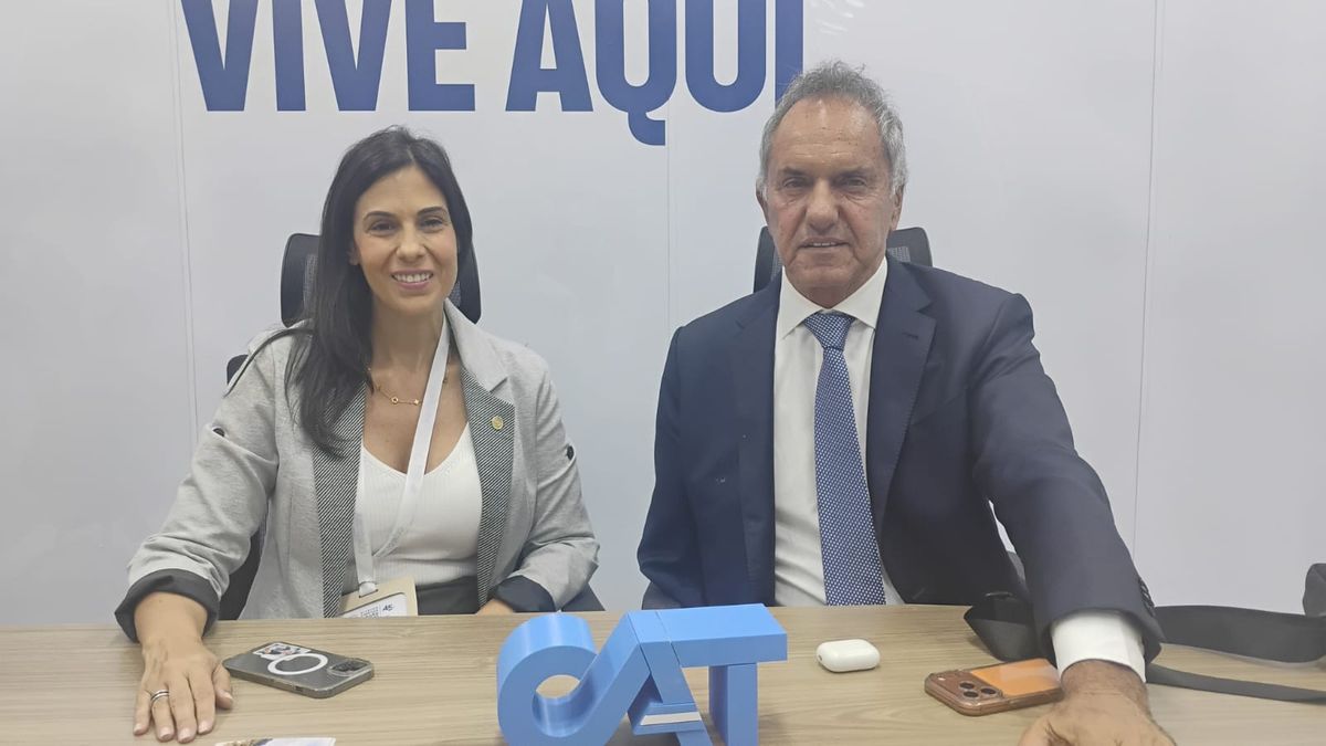 Laura Teruel y Daniel Scioli en la Vitrina Turística Anato 2026.