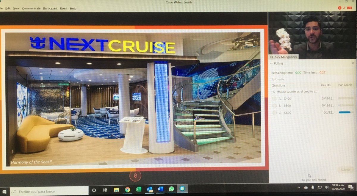 Mangabeira durante la charla sobre los beneficios de NextCruise de Royal Caribbean.