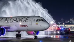 Operaciones nocturnas en el Aeropuerto Almirante Padilla amplían la conectividad y facilitan la llegada de viajeros a Riohacha y La Guajira.