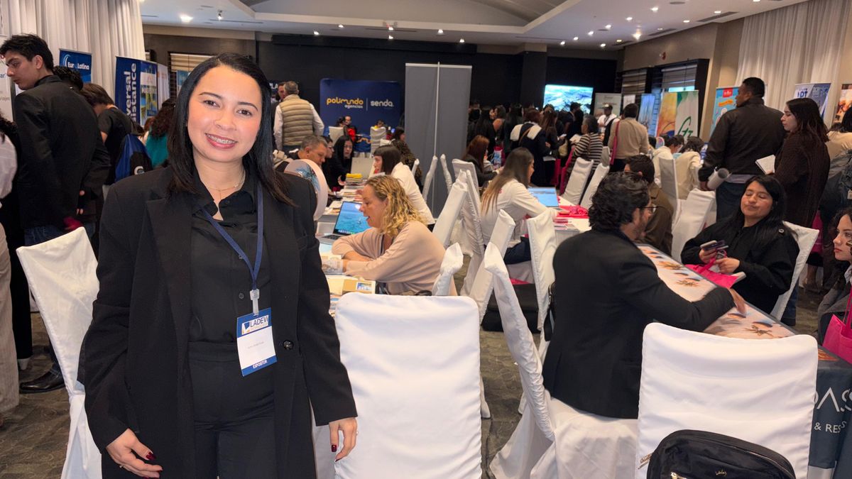 Rossy Guzmán, ejecutiva de Ventas de Hoteles Dorado Plaza, en los Ladevi Workshop.