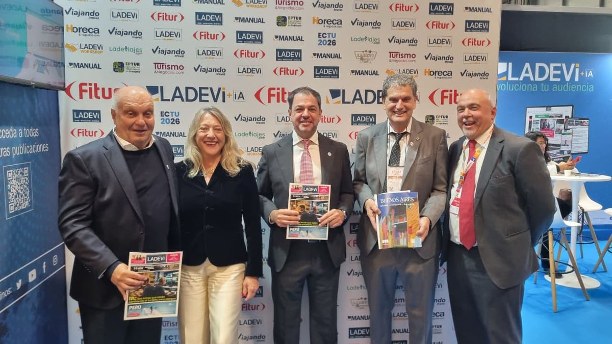 Hernán Lombardi, Claudia González, Valentín Díaz Gilligan, Adrián Manzotti y Gonzalo Yrurtia.