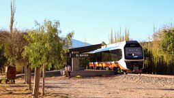 Tren del Vino en Jujuy: El Tren Solar de la Quebrada estrenó su experiencia de enoturismo con capacidad completa.