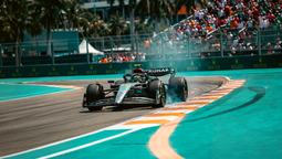 Guía para viajar a la Fórmula 1 con paquetes completos, destinos icónicos y opciones que se adaptan a distintos estilos de viaje.