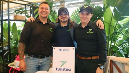 Equipo de Turistea Mayorista de Turismo en el Ladevi Workshop Medellín.