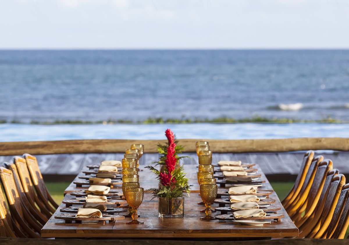 Tivoli Ecoresort: las experiencias gastronómicas en varios restaurantes y bares proponen desde un aperitivo junto al mar hasta platos internacionales y de la región.