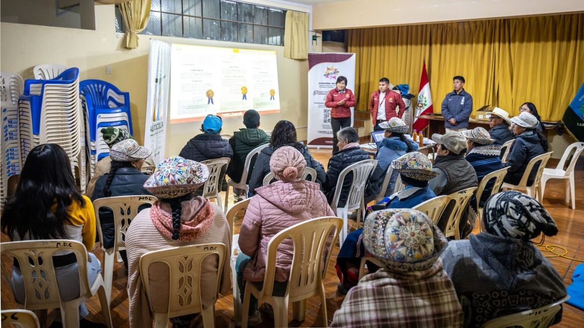 Capacitaciones buscan profesionalizar emprendedores del Valle del Colca y consolidar un servicio formal y seguro en la región Arequipa.