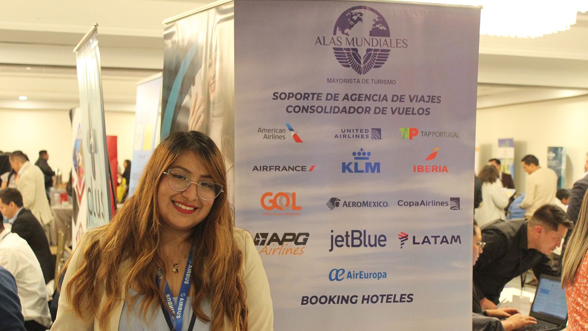 Dayana Jumbo, directora de Operaciones de Alas Mundiales, que promovió tickets aéreos en Ladevi Workshop en Quito. - Ladevi Medios y Soluciones Dayana Jumbo, directora de Operaciones de Alas Mundiales, que promovió tickets aéreos en Ladevi Workshop en Quito.