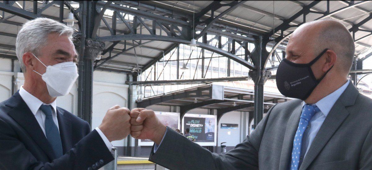 Ministerio de Transporte, pasado y presente: Mario Meoni y Alexis Guerrera.