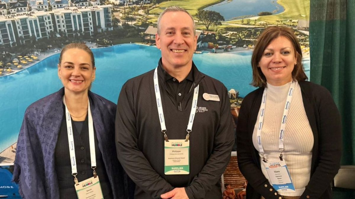 Karin Weber, philippe de Leonardis y Eliana Villarta, de Evermore Orlando Resort.