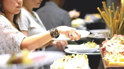 Cierre temporal del buffet de Contraluz