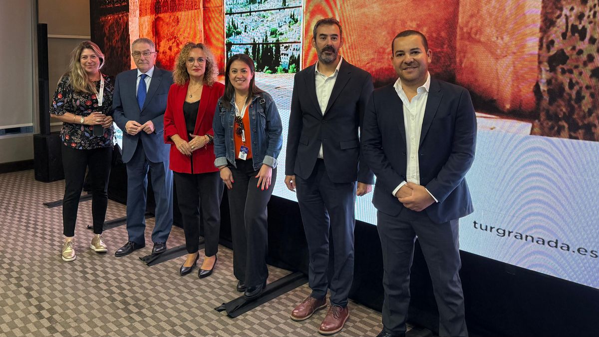 Luany Armijo, Expan; Manuel Muñoz, Turismo de Granada; Marta Nievas, Diputación de Granada, Gabriela Iturrieta, Expan; Felipe Formariz, Turespaña; Roberto Daura, Iberia.