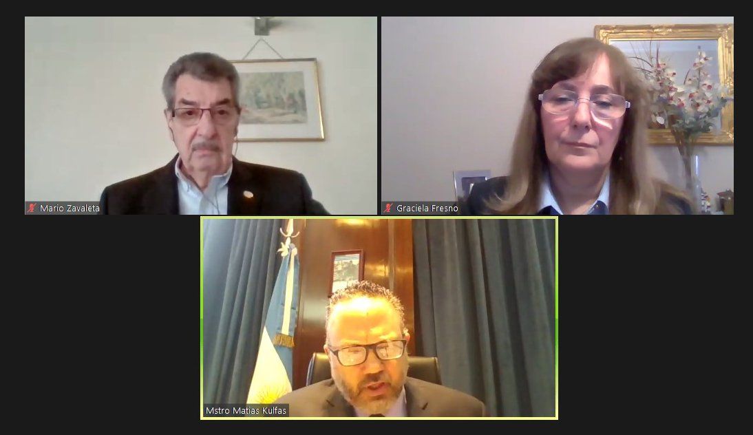 Autoridades de Fehgra y Mat&iacute;as Kulfas abrieron el Coloquio Tributario.