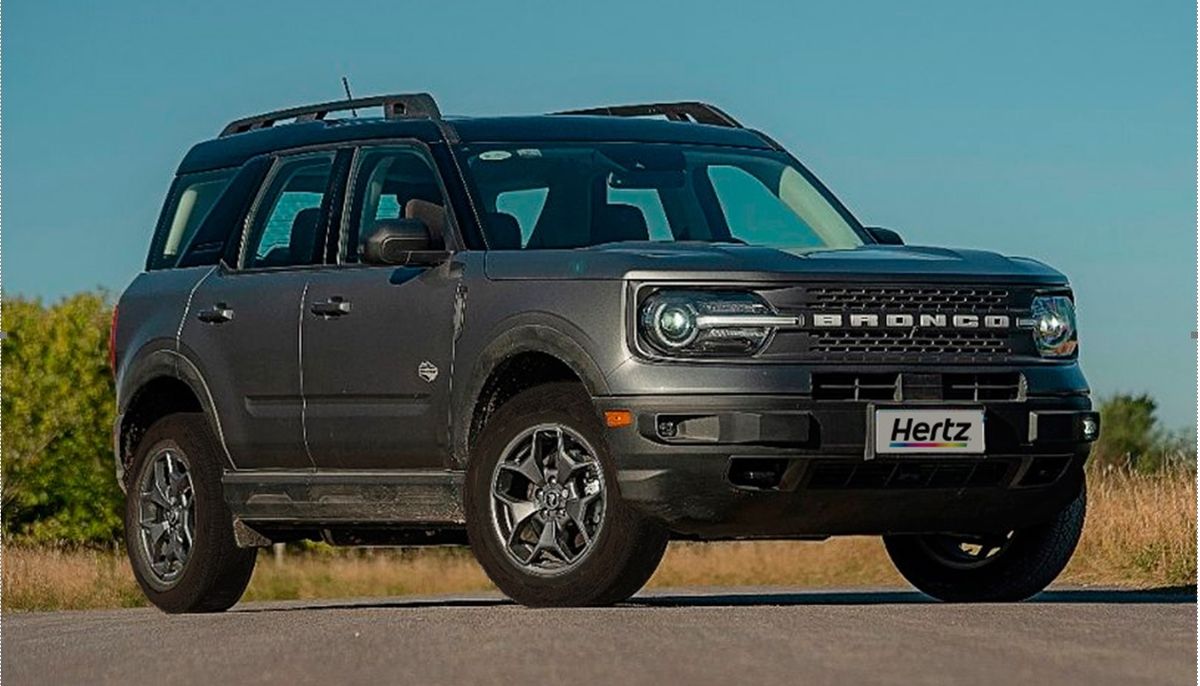 Hertz: La rentadora incorporó camionetas Ford Bronco en Bariloche recientemente.
