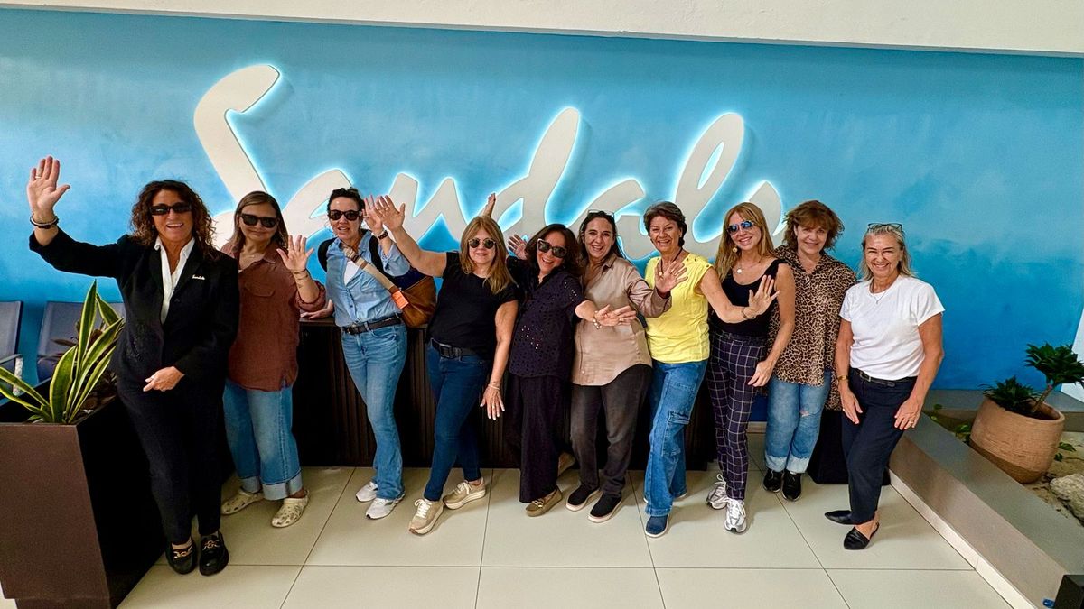 Un grupo de profesionales de turismo chilenos disfrutó de las bondades del Sandals Royal Curazao. - Ladevi Medios y Soluciones Un grupo de profesionales de turismo chilenos disfrutó de las bondades del Sandals Royal Curazao.