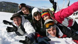 Viajes de egresados: tras la emisión del DNU de Milei existen ciertas modificaciones para el turismo estudiantil que te invitamos a conocer.&nbsp;