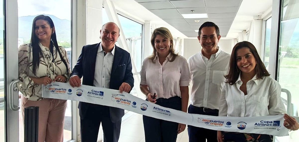 Vuelo inaugural de Copa Airlines en la ruta Panamá-Santa Marta-Panamá.