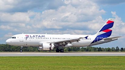 Latam Airlines reporta alza de 31% en ingresos de 1er semestre