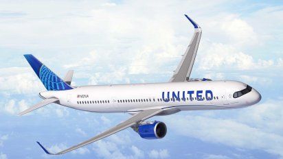 UNITED AIRLINES. Más de 40 rutas en noviembre