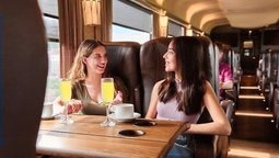 Explora algunas de las regiones más hermosas de México en tren.