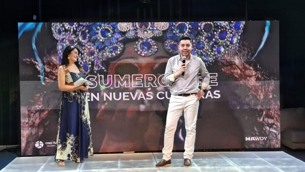 Pablo Muñoz de Mawdy en el Sunset Party de Pacific Reps. 