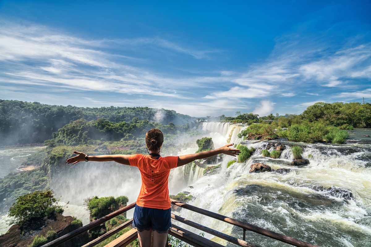 Cataratas del Iguazú, uno de los emblemas turísticos de Argentina, país que gozará de un gran 2024 según WTTC.&nbsp;