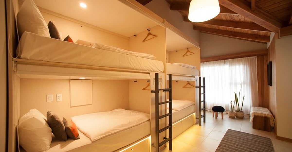 My Pod Capsule, primer hotel cápsula de Argentina, se encuentra en Esquel, a 17 km. del centro de esquí La Hoya.