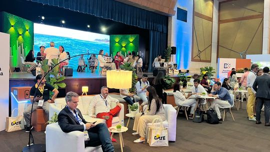 Profesionales en el DATE 2025 que se celebra en Punta Cana, República Dominicana.