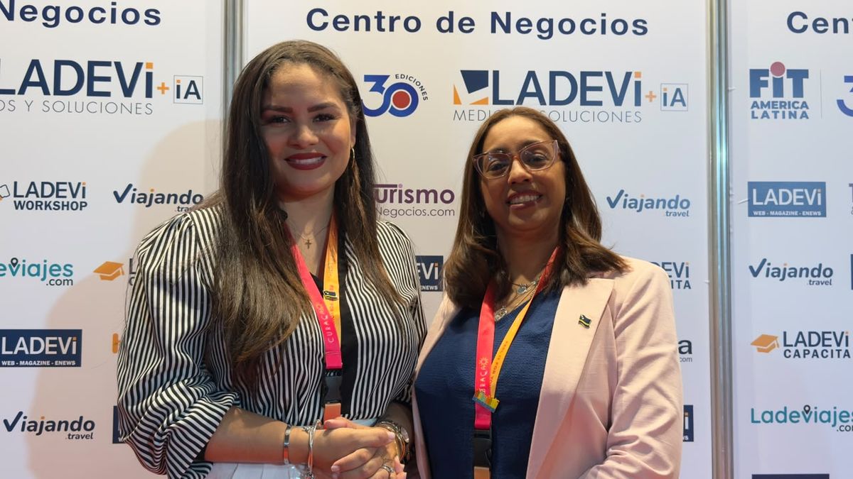 Oficina de Turismo de Curazao: Elaine Francisca, gerente regional; junto a Iris Carrasco, coordinadora Cono Sur.