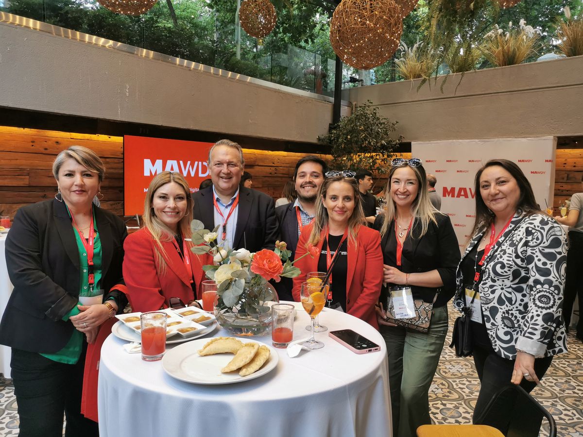 Karina Faundez (Banco Estado), Teresita Adriazola (Banco Estado), Manuel Iradi (MAWDY), Ernesto Riquelme (MAWDY), Yasmin Haddad (Indra), Carolina Lagos (Indra) y Mylene Villarroel (Viajes El Corte Inglés).