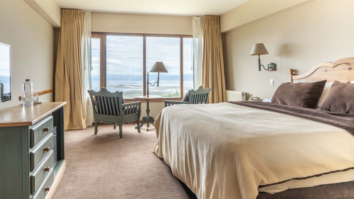 Vacaciones de invierno 2025 en Tierra del Fuego: Wyndham Garden Ushuaia ofrece 122 habitaciones, suites y lofts con vistas espectaculares y servicios de excelencia.