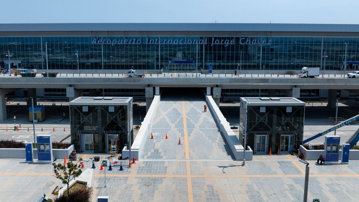 El nuevo Aeropuerto Internacional Jorge Chávez no solo generará empleo y dinamizará la economía, sino que podría aportar más de 1.562 millones de dólares al PBI nacional. - Ladevi Medios y Soluciones El nuevo Aeropuerto Internacional Jorge Chávez no solo generará empleo y dinamizará la economía, sino que podría aportar más de 1.562 millones de dólares al PBI nacional.
