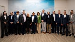 Representantes del gobierno de Yucatán se reunieorn con directivos de la FCCA para compartir los avances en su turismo de cruceros.