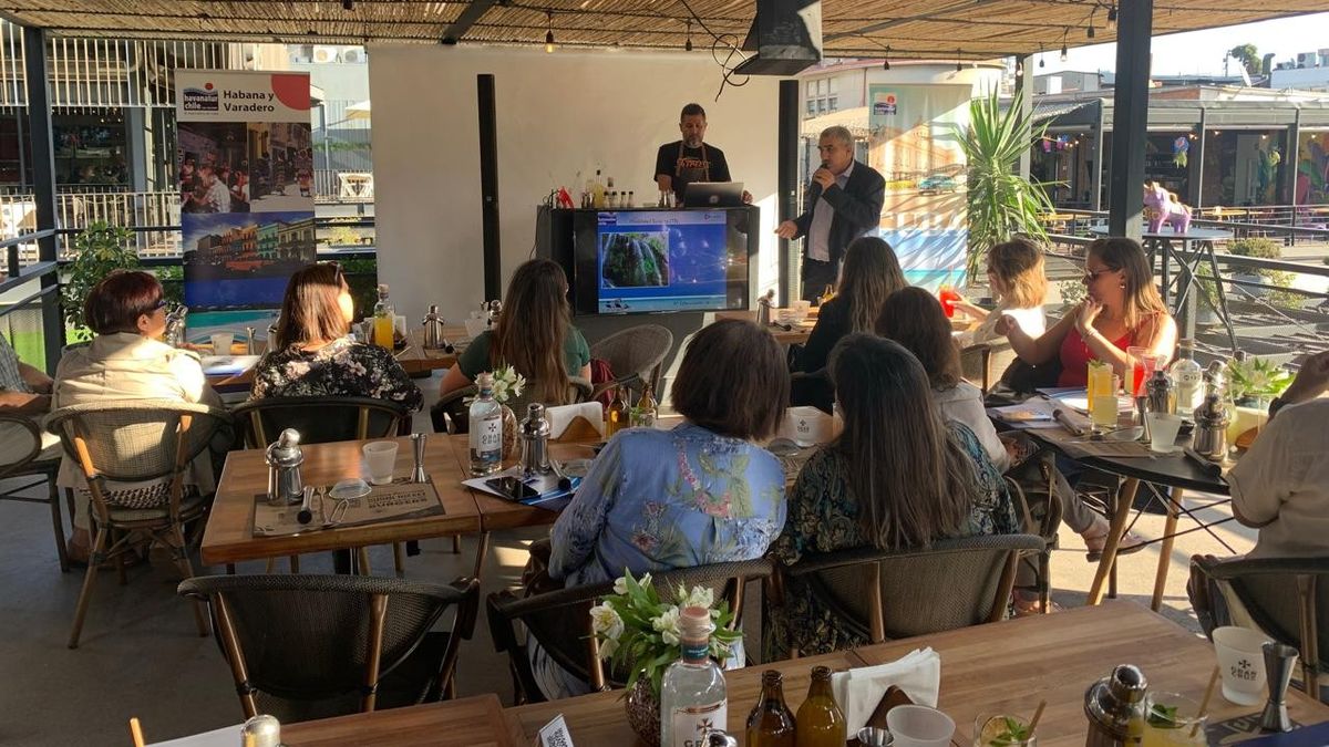 Havanatur realizó un evento en el restaurante Tambo. - Ladevi Medios y Soluciones Havanatur realizó un evento en el restaurante Tambo.