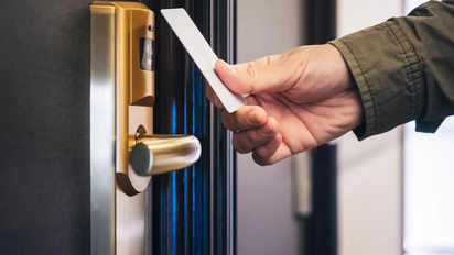 Conozca cinco tecnologías de seguridad ideales para el sector hotelero.