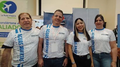 José Iturbe, Erick Gómez Adriana Vázquez, Wendy Valdés de Taino Tours en EPTU 2026.
