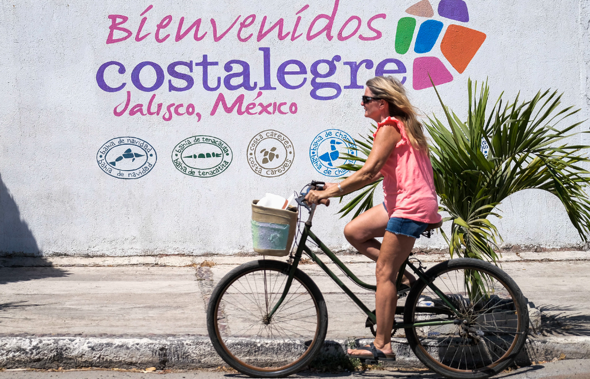 De los 5.7 millones de visitantes que Jalisco recibió en el verano 2022 un 8% fueron extranjeros y 92% nacionales,